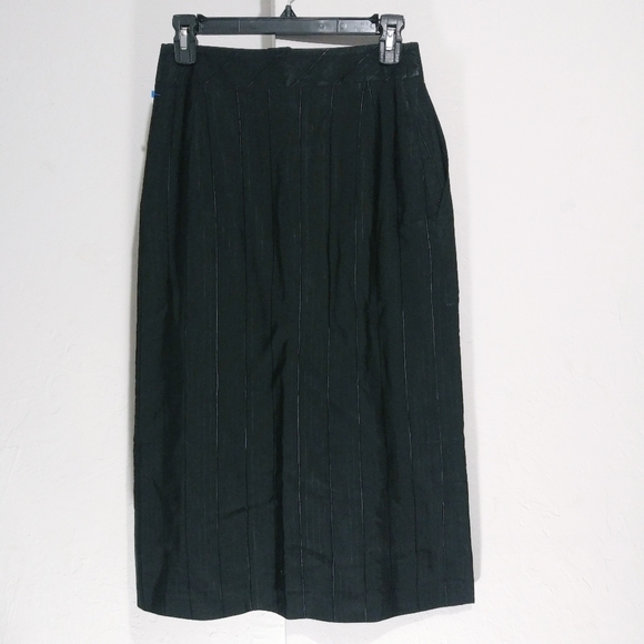 Hammer pencil skirt
Size 38 EU - Picture 4 of 8